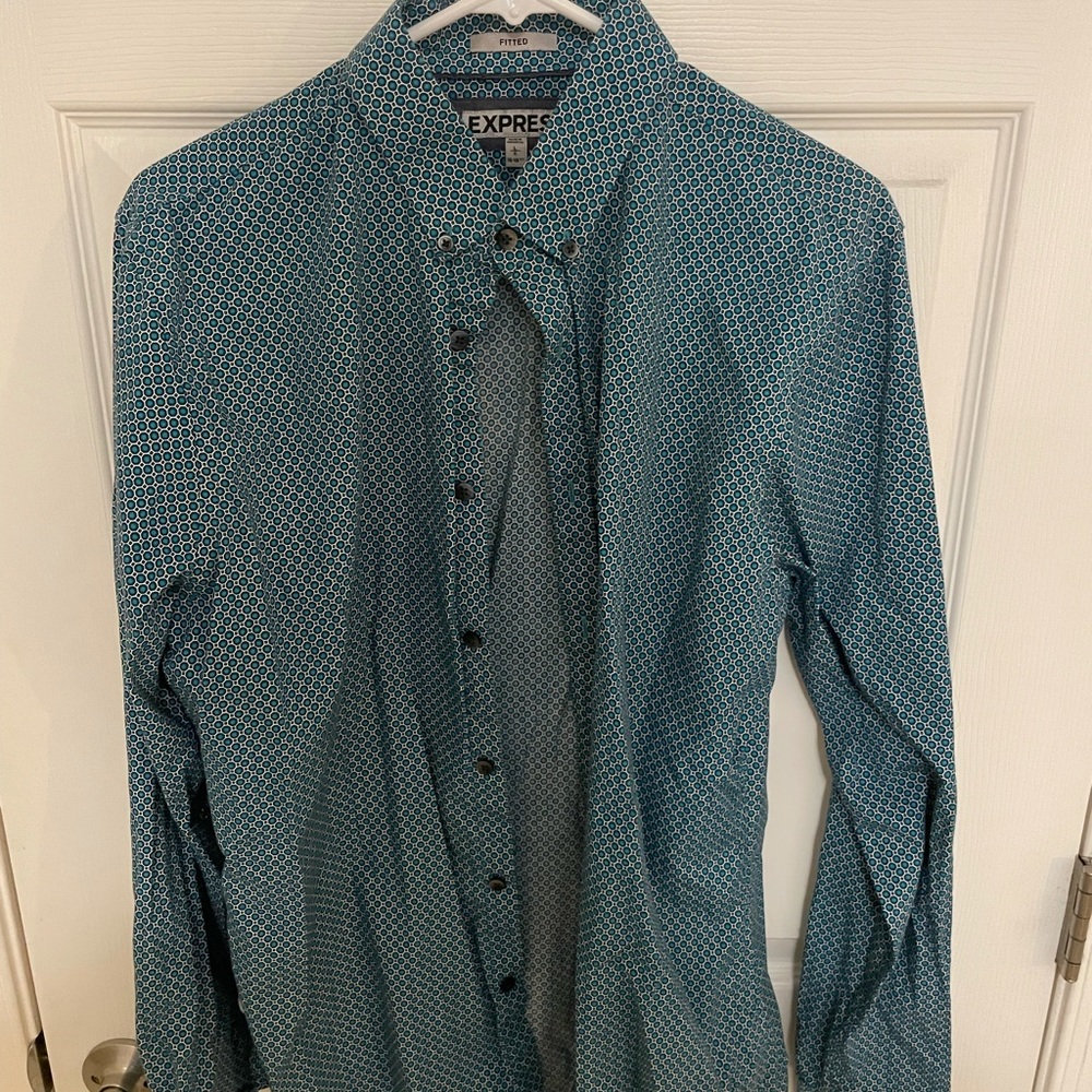 Men’s Express Fitted Button Down Dress Shirt